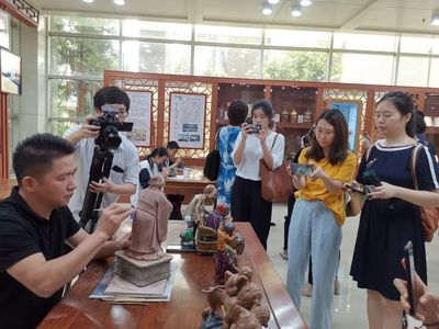 走訪世賽金牌學(xué)院 信息技術(shù)咨詢服務(wù)驅(qū)動(dòng)國(guó)際化學(xué)習(xí)型工廠建設(shè)